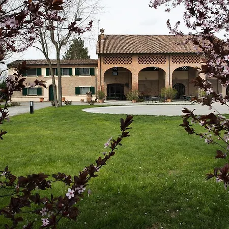 Отель Agriturismo Tenuta Casteldardo *