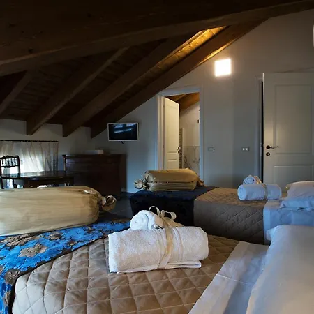 Отель Agriturismo Tenuta Casteldardo *