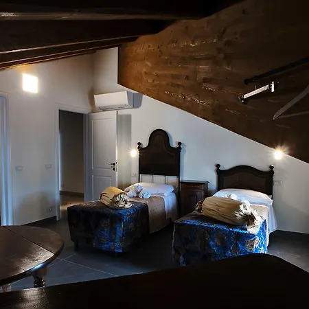 Отель Agriturismo Tenuta Casteldardo *